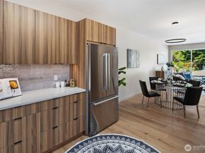 10120 NE 185th Street C, Bothell WA 98011