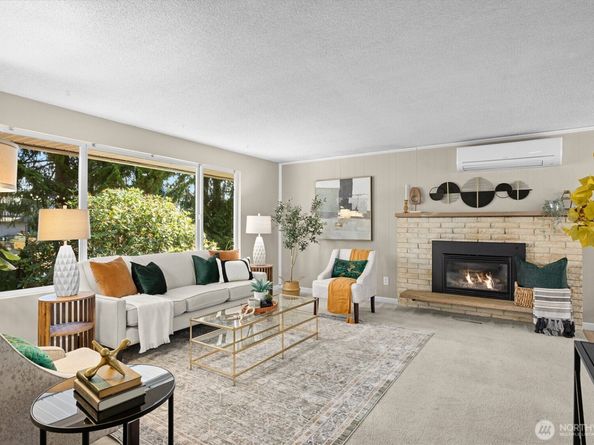 1302 Silver Lake Road, Everett WA 98208