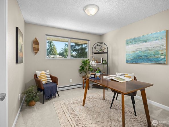 1302 Silver Lake Road, Everett WA 98208