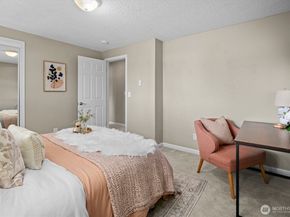 1302 Silver Lake Road, Everett WA 98208