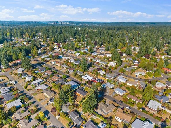17145 NE 5th Place, Bellevue WA 98008