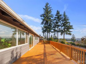 17145 NE 5th Place, Bellevue WA 98008