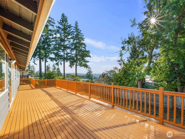17145 NE 5th Place, Bellevue WA 98008