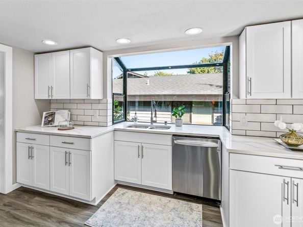 943 E Cherry Hill Street, Kent WA 98030