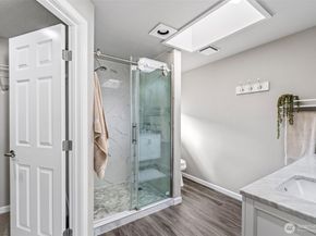943 E Cherry Hill Street, Kent WA 98030