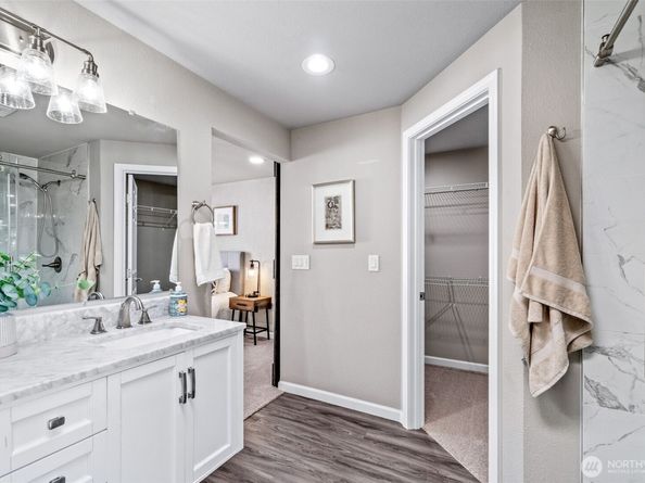 943 E Cherry Hill Street, Kent WA 98030