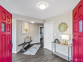 943 E Cherry Hill Street, Kent WA 98030