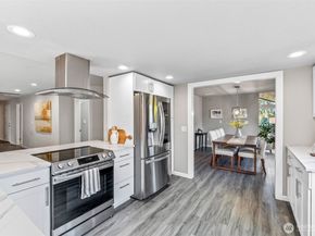 943 E Cherry Hill Street, Kent WA 98030