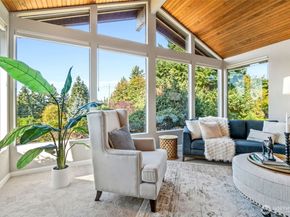 943 E Cherry Hill Street, Kent WA 98030