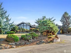 943 E Cherry Hill Street, Kent WA 98030