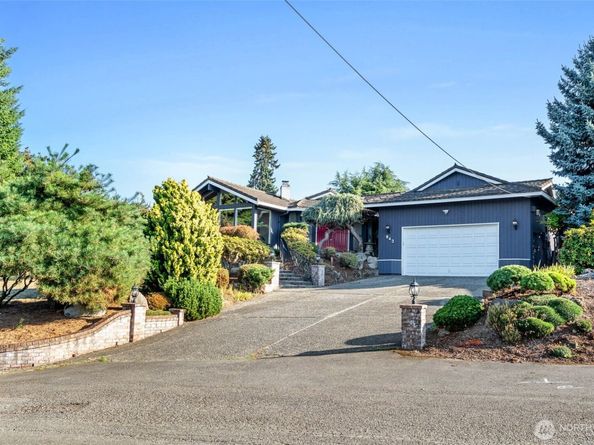 943 E Cherry Hill Street, Kent WA 98030