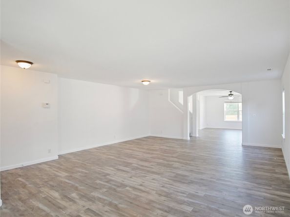 12437 SE 297th Place, Auburn WA 98092