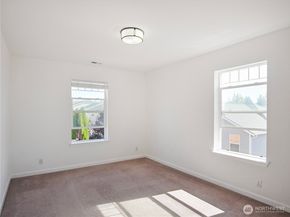 12437 SE 297th Place, Auburn WA 98092