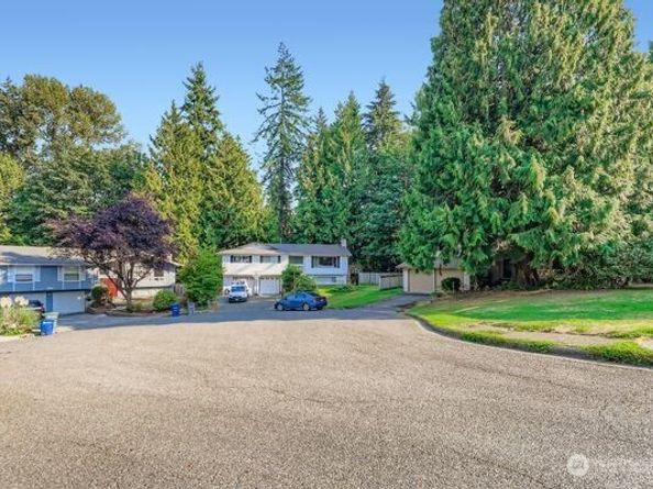 114 212th Street SE, Bothell WA 98021