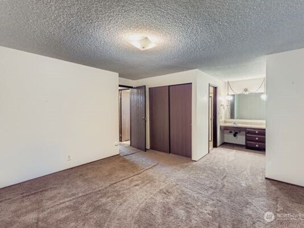 114 212th Street SE, Bothell WA 98021