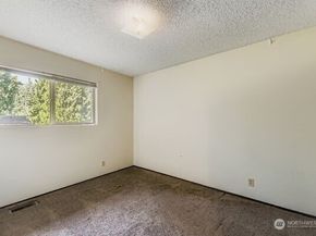 114 212th Street SE, Bothell WA 98021
