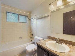 114 212th Street SE, Bothell WA 98021