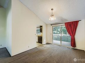 114 212th Street SE, Bothell WA 98021