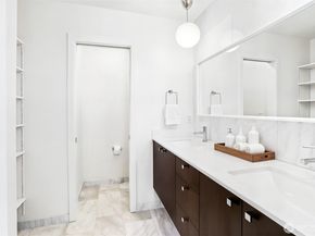 3641 22nd Avenue W Unit E, Seattle WA 98199