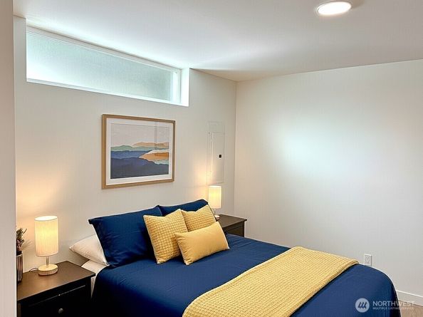 3641 22nd Avenue W Unit E, Seattle WA 98199