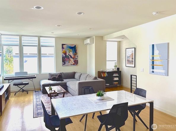 3641 22nd Avenue W Unit E, Seattle WA 98199