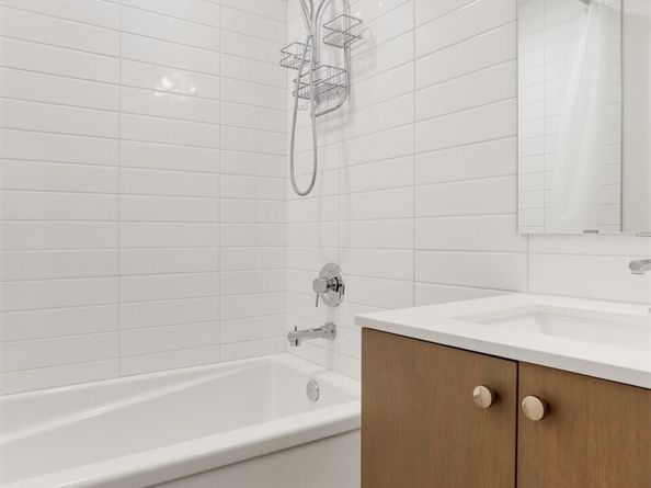 3641 22nd Avenue W Unit E, Seattle WA 98199