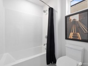 6614 Carleton Avenue S A, Seattle WA 98108