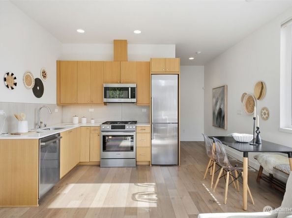 119 A 18th Avenue E, Seattle WA 98122