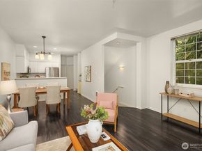 1800 NE 40th Street C1, Renton WA 98056