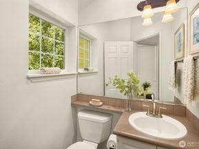1800 NE 40th Street C1, Renton WA 98056