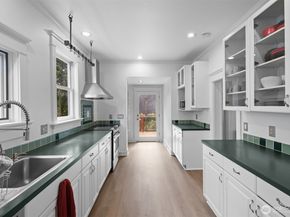 2517 NW 67th Street, Seattle WA 98117