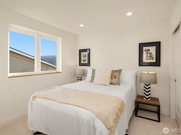 1721 NW 63rd Street, Seattle WA 98107