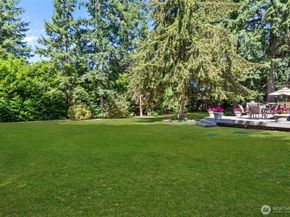 26008 SE 30th Street, Sammamish WA 98075