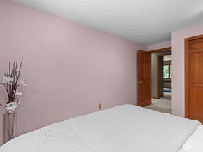 26008 SE 30th Street, Sammamish WA 98075