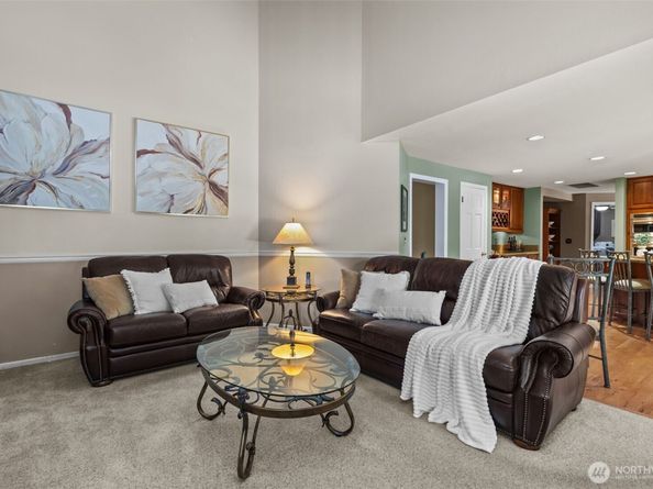 26008 SE 30th Street, Sammamish WA 98075