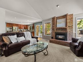 26008 SE 30th Street, Sammamish WA 98075