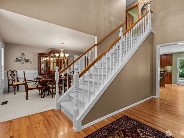 26008 SE 30th Street, Sammamish WA 98075