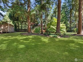 26008 SE 30th Street, Sammamish WA 98075