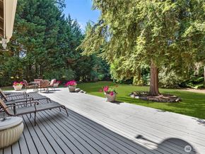 26008 SE 30th Street, Sammamish WA 98075