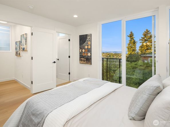 2339 16th Avenue S A, Seattle WA 98144