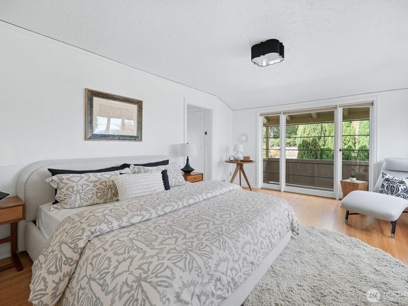 4315 52nd Avenue NE, Seattle WA 98105