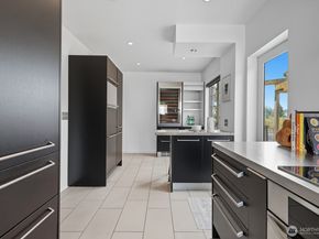 4315 52nd Avenue NE, Seattle WA 98105