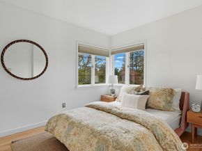4315 52nd Avenue NE, Seattle WA 98105