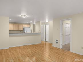 2001 120th Place SE 4304, Everett WA 98208