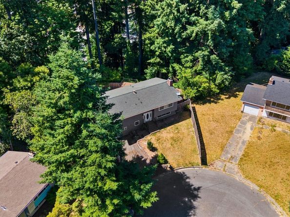 20101 95th Place NE, Bothell WA 98011