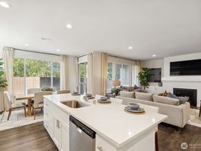 27018 30th Place S 32, Kent WA 98032