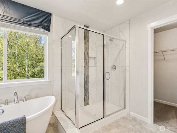 27018 30th Place S 32, Kent WA 98032