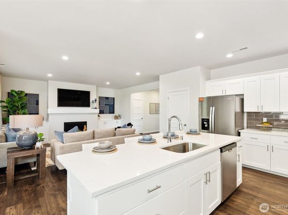 27018 30th Place S 32, Kent WA 98032