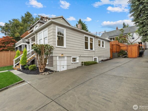 3252 13th Avenue W, Seattle WA 98119