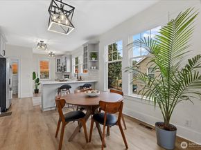 3252 13th Avenue W, Seattle WA 98119